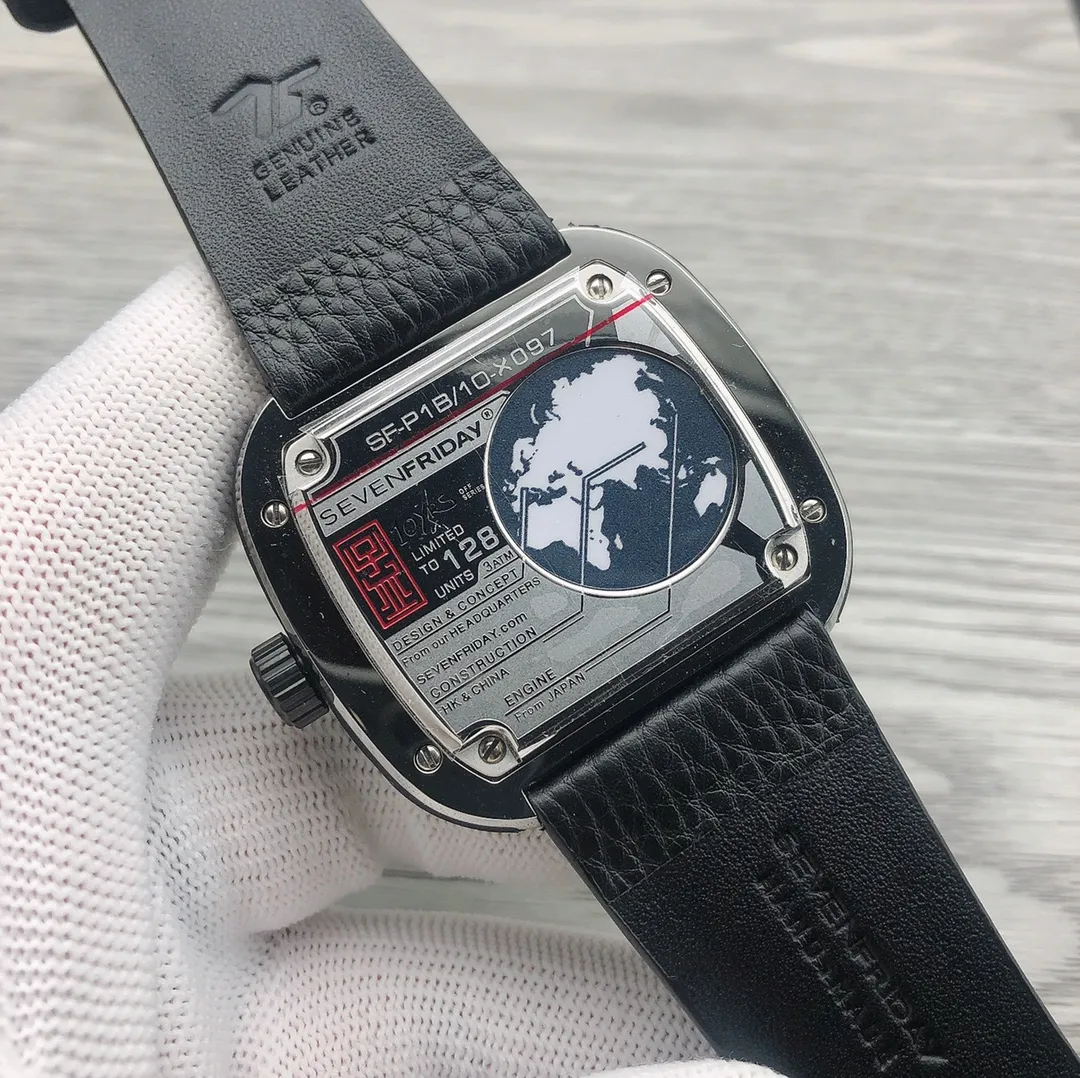 【Authentic Tmall】💰1640! Seven Friday's new sevenfriday P2B/10 joint model breaks through the industry. SEVENFRIDAY collaborates with MAD&ASSOCIATES for the first time to develop a 10th anniversary limited edition. The design concept is derived from the mahjong red, which indicates good luck and good luck. It has a very good meaning and comes with NFC